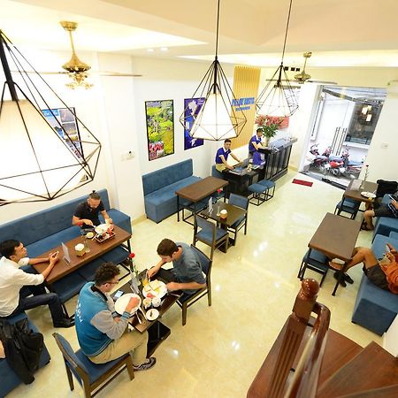 Pillow Backpacker Hostel (Adults Only) Ханой Екстериор снимка