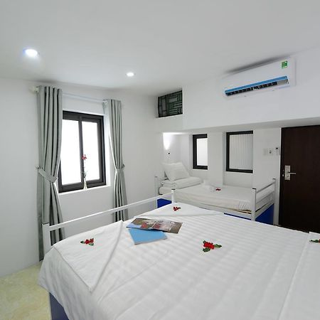Pillow Backpacker Hostel (Adults Only) Ханой Екстериор снимка
