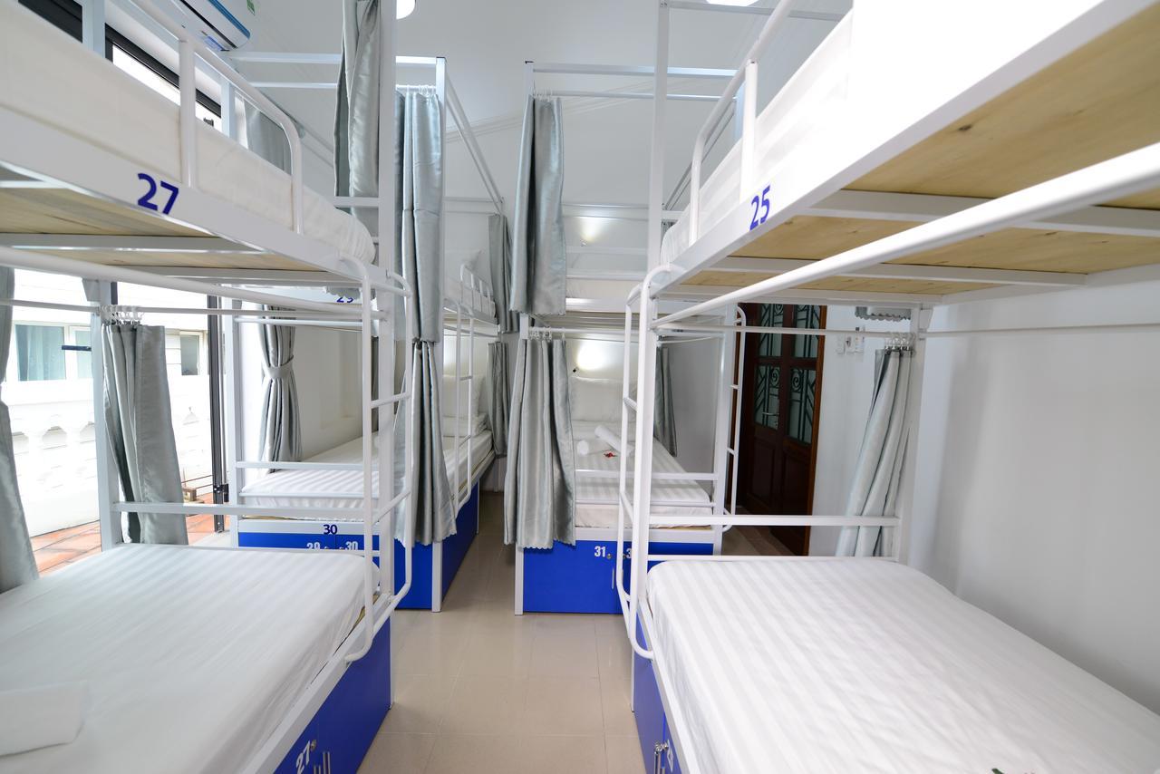 Pillow Backpacker Hostel (Adults Only) Ханой Екстериор снимка