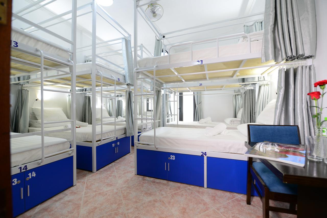 Pillow Backpacker Hostel (Adults Only) Ханой Екстериор снимка