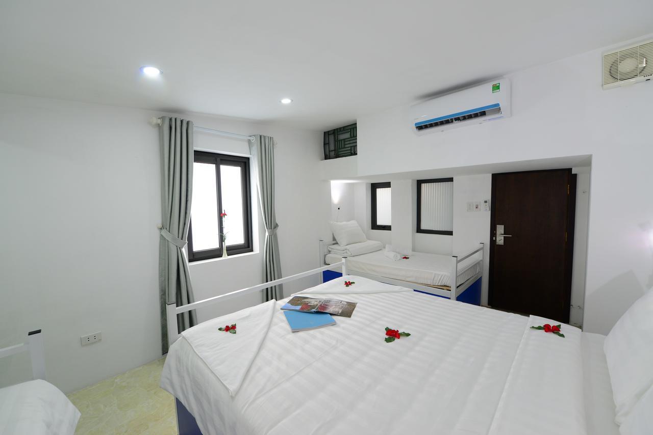 Pillow Backpacker Hostel (Adults Only) Ханой Екстериор снимка