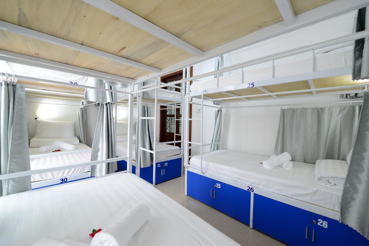Pillow Backpacker Hostel (Adults Only) Ханой Екстериор снимка