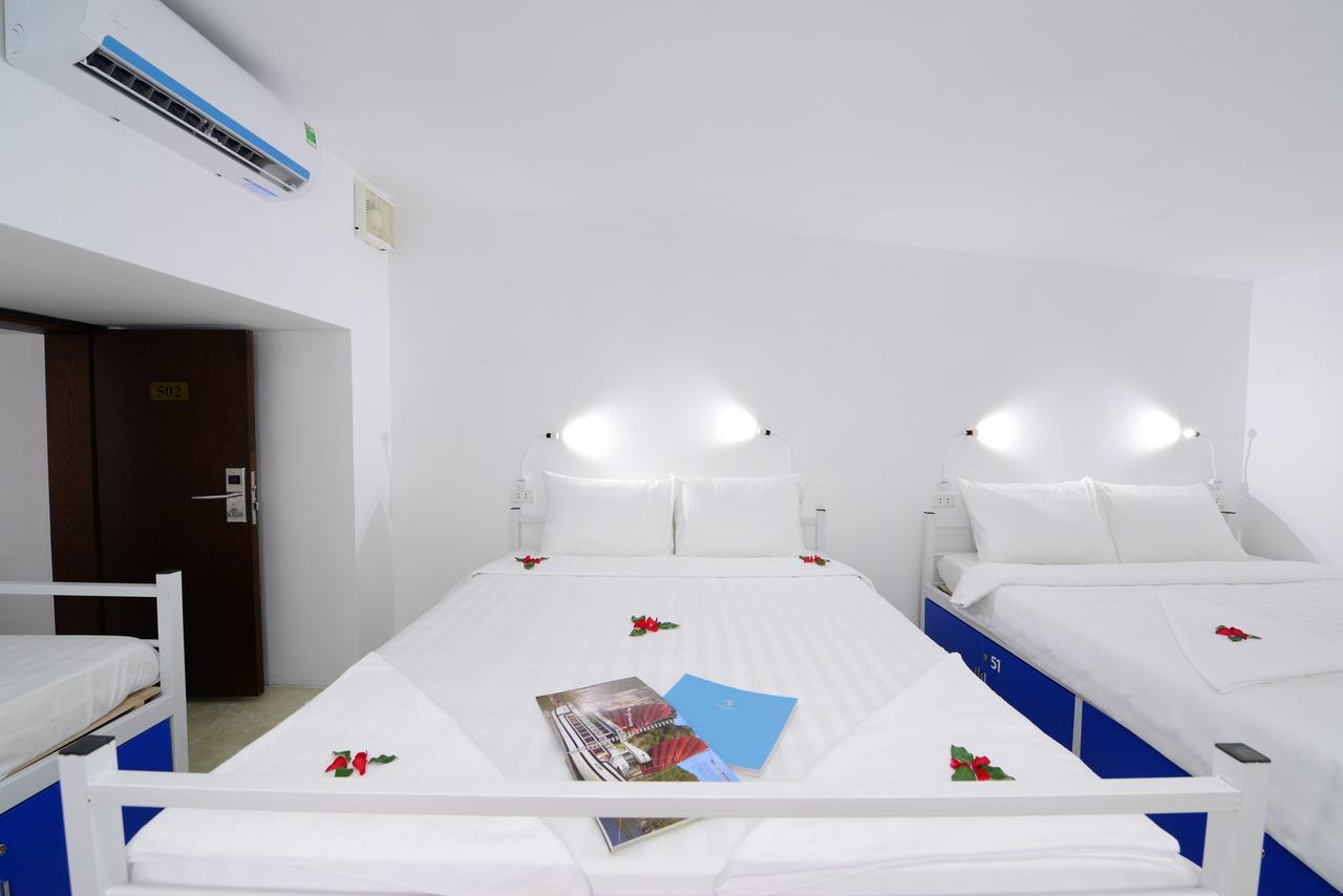 Pillow Backpacker Hostel (Adults Only) Ханой Екстериор снимка